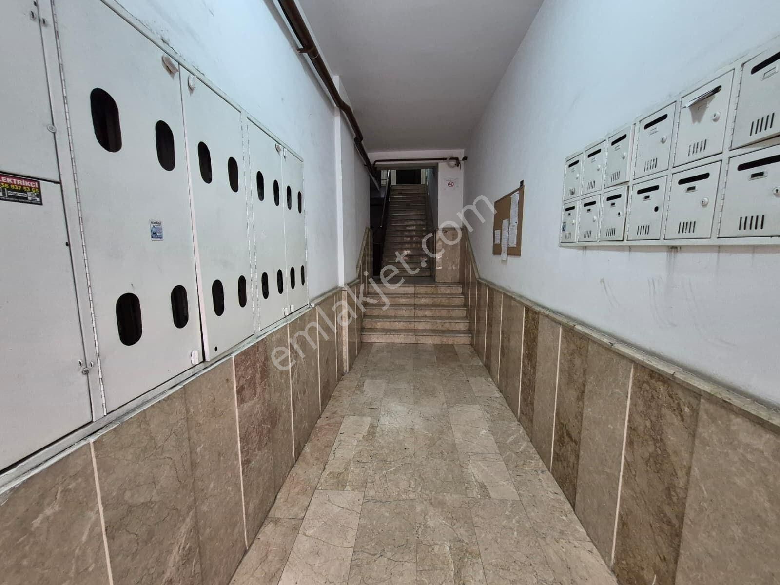 Kuşcağız Mah. Cadde Üzeri 4+1 + Kapalı Teras Dübleks - Görsel 13