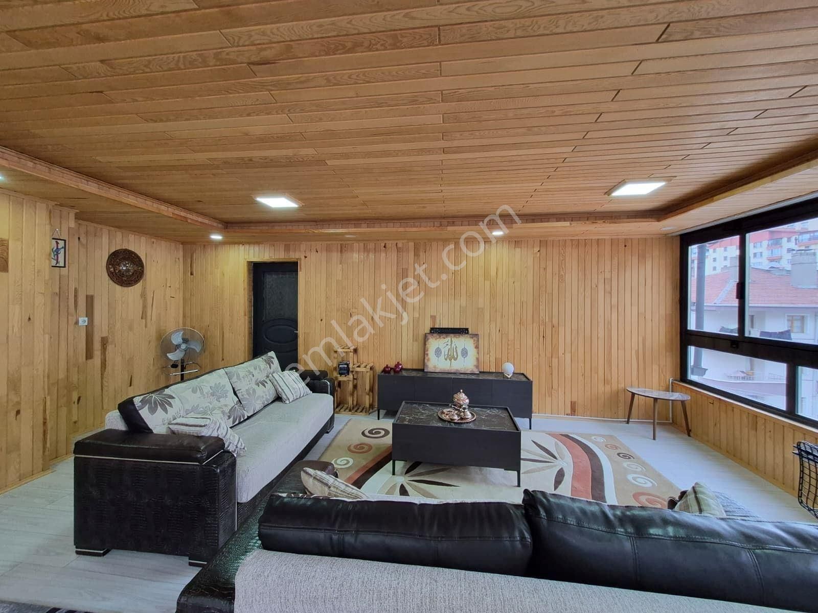 Kuşcağız Mah. Cadde Üzeri 4+1 + Kapalı Teras Dübleks - Görsel 7