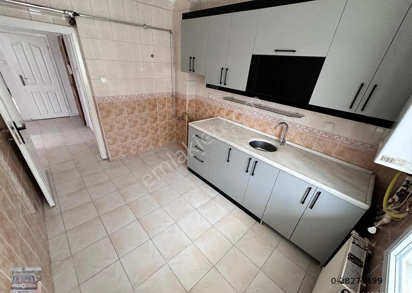 Malazgirt Mh'de 3+1 2.ara Katta Bağımsız Geniş Daire!!!