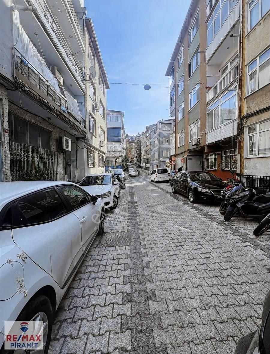 Üsküdar Zeynep Kamil'de Satılık Fırsat 2+1 Daire - Görsel 2
