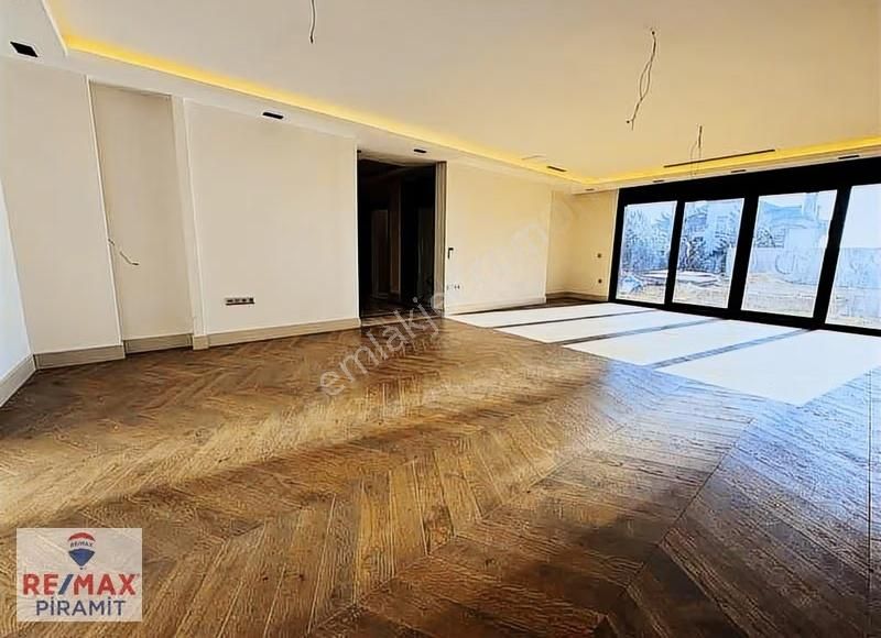 Deniz Manzaralı Isıtmalı Havuzlu Asansörlü Ultra Lüks Villa - Görsel 4