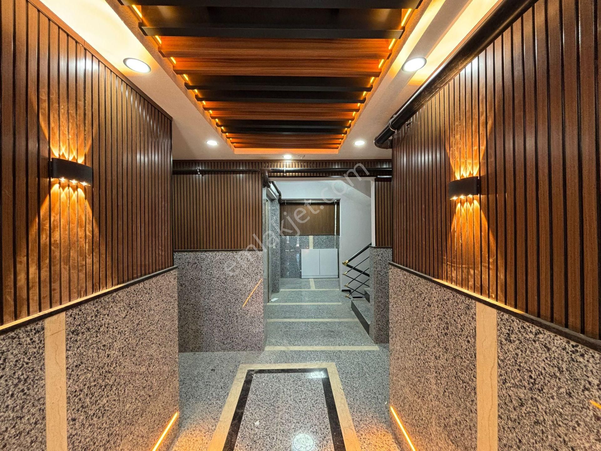 **eryıldız İnşaat'tan**tepe Bölgesinde İskanlı Ankastre Setli K.otoparklı 115m2 2+1**