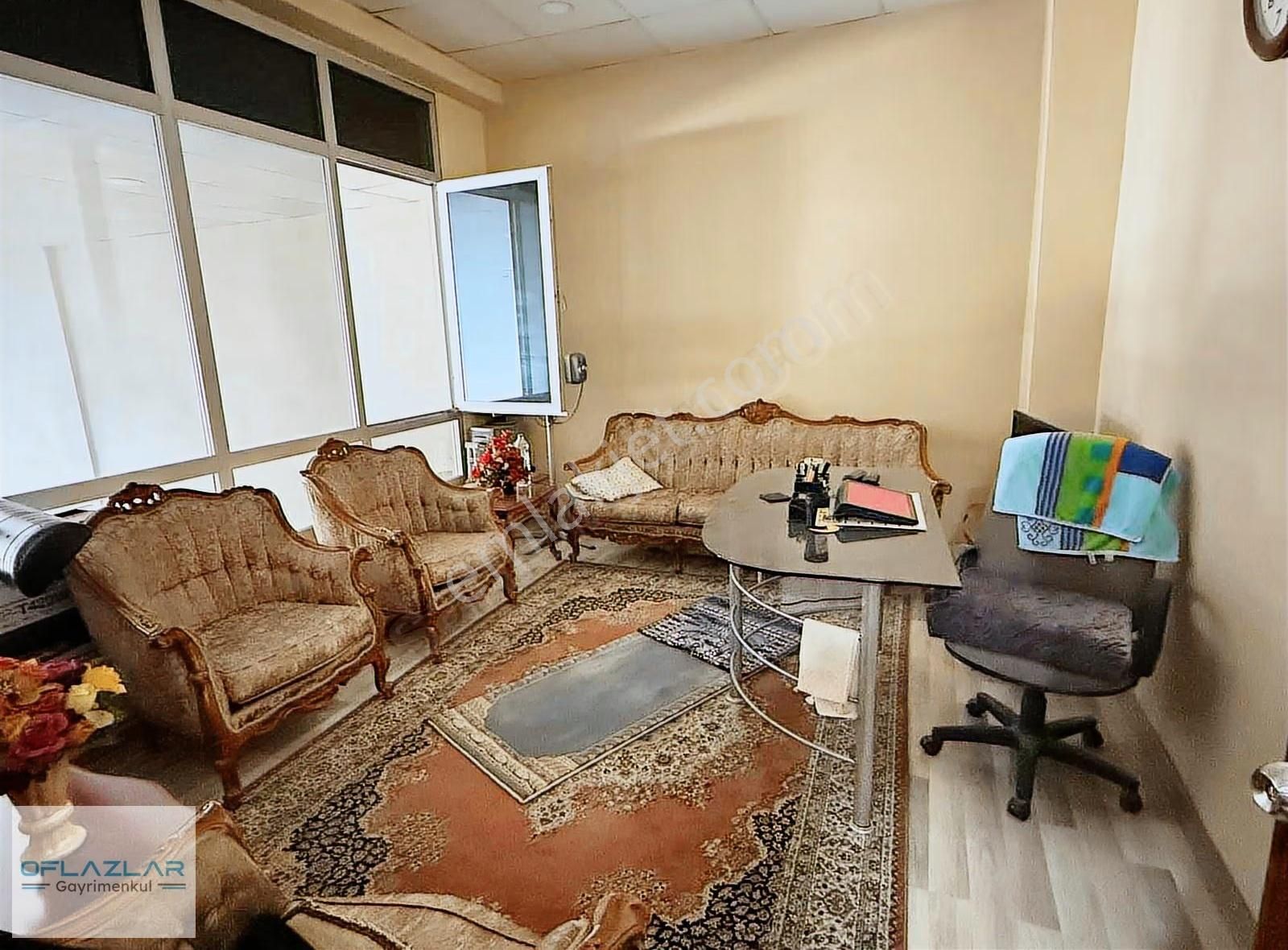 Galericiler Sitesi'nde Satılık 200m² Dükkan Yüksek Kira Getirili - Görsel 4