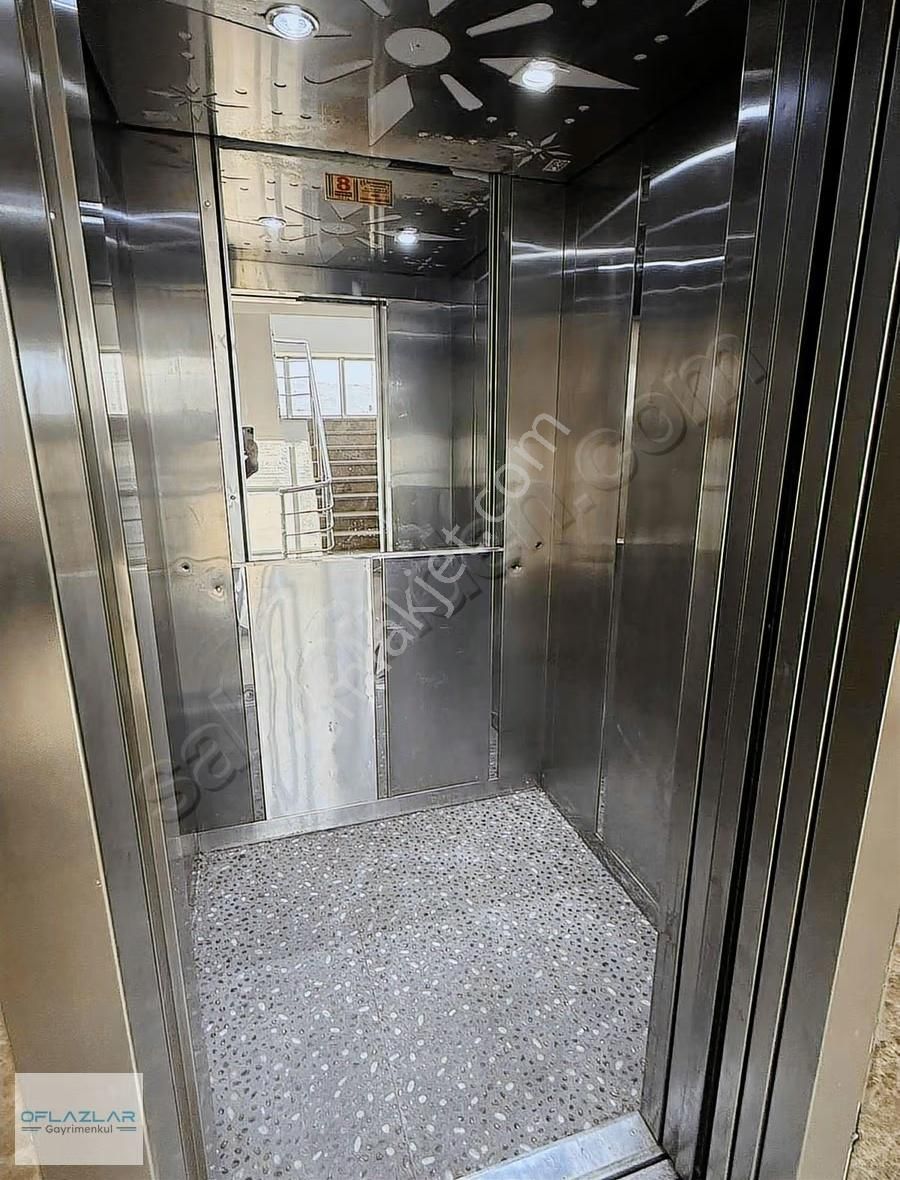 Stüdyo Palace'de Kiralık Eşyalı 2+1 Bakımlı Daire - Görsel 25