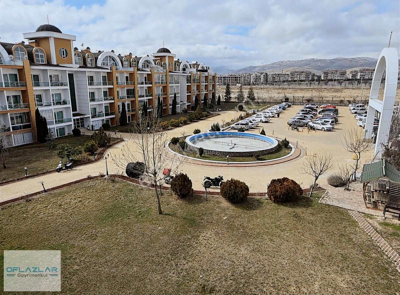 Stüdyo Palace'de Kiralık Eşyalı 2+1 Bakımlı Daire - Görsel 5