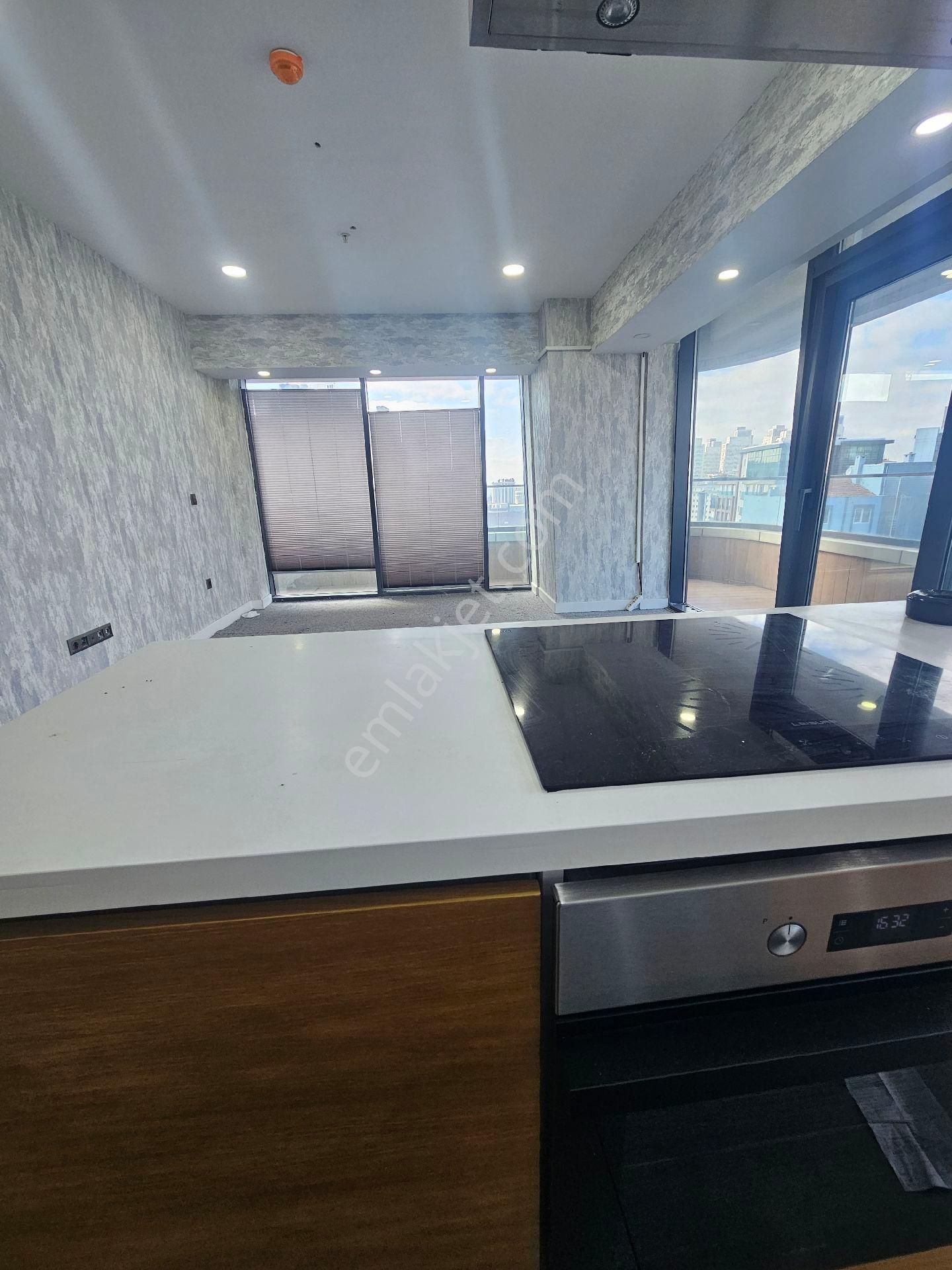 Metrobüsün Dibinde Satılık Rezidans - Görsel 20