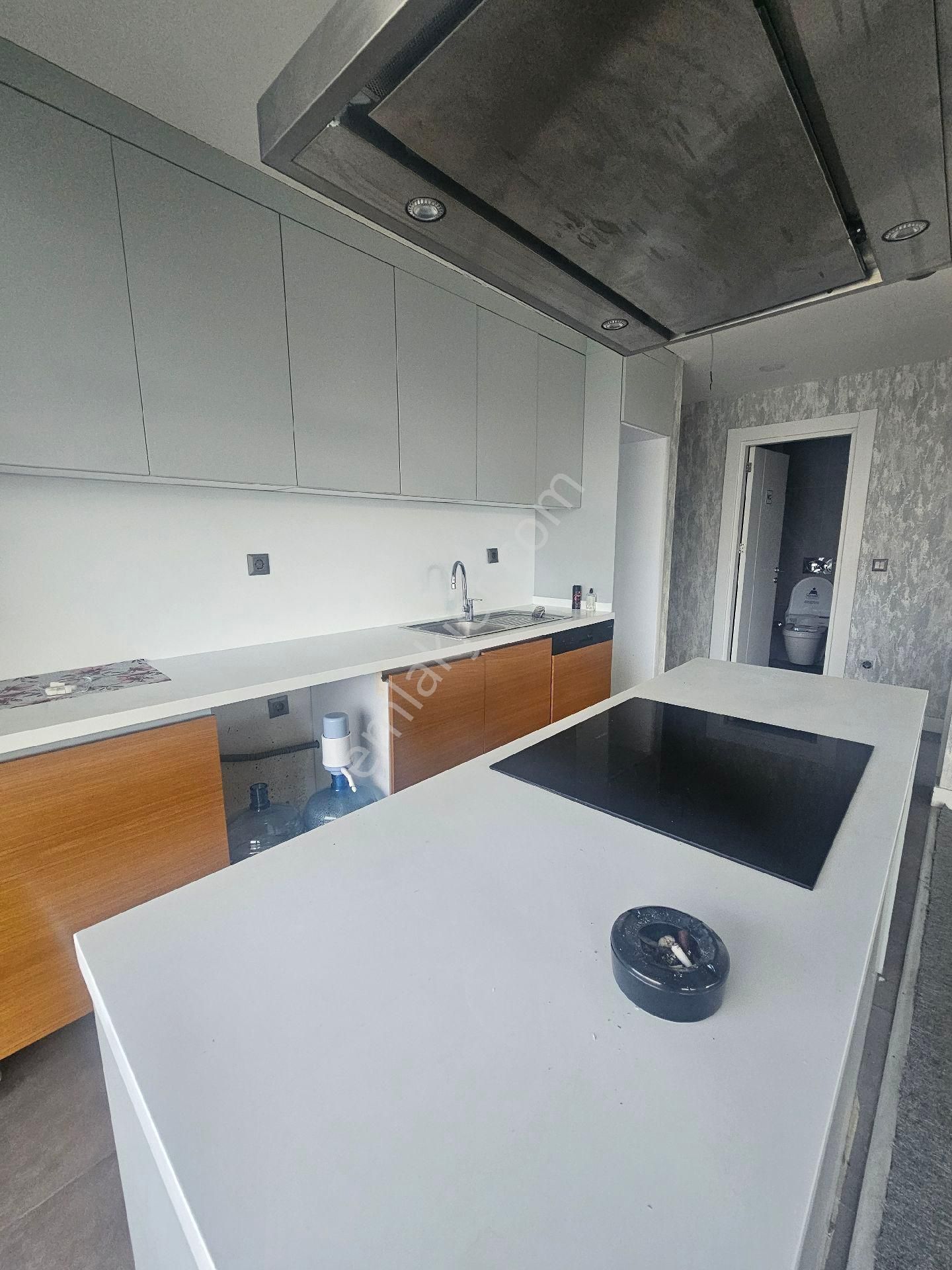 Metrobüsün Dibinde Satılık Rezidans - Görsel 3