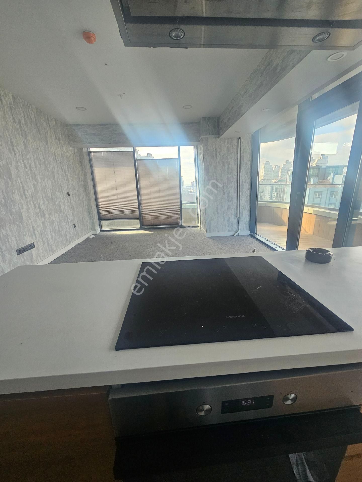 Metrobüsün Dibinde Satılık Rezidans - Görsel 5