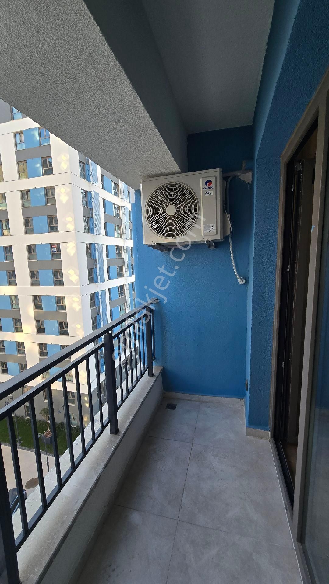 Sahibinden Adnan Kah. Metro 300 Mt Valizini Al Gel - Görsel 4