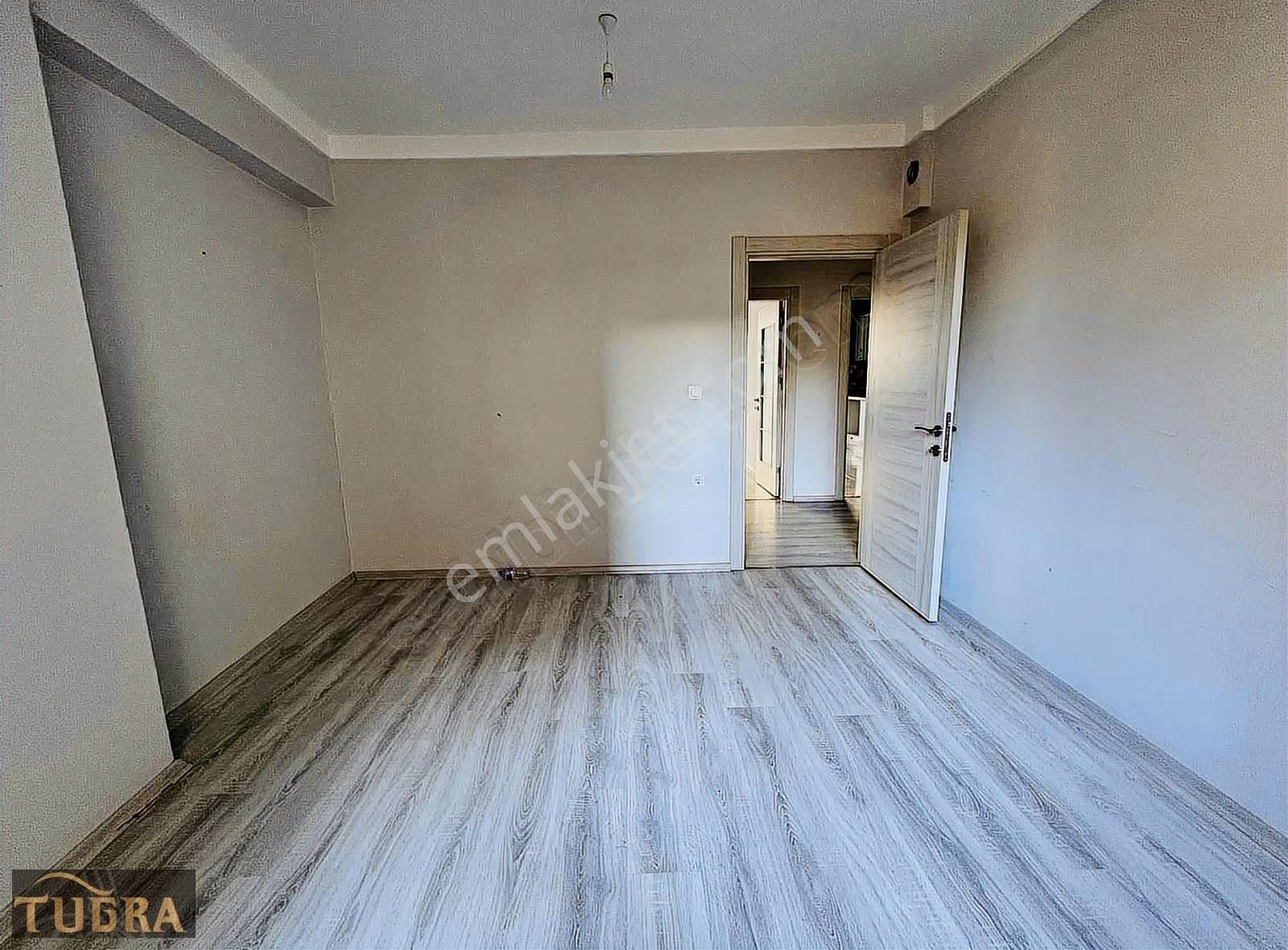 Tuğradan Reşadiye'de Geniş 2+1 4 Yıllık İskanlı Satılık Daire - Görsel 18