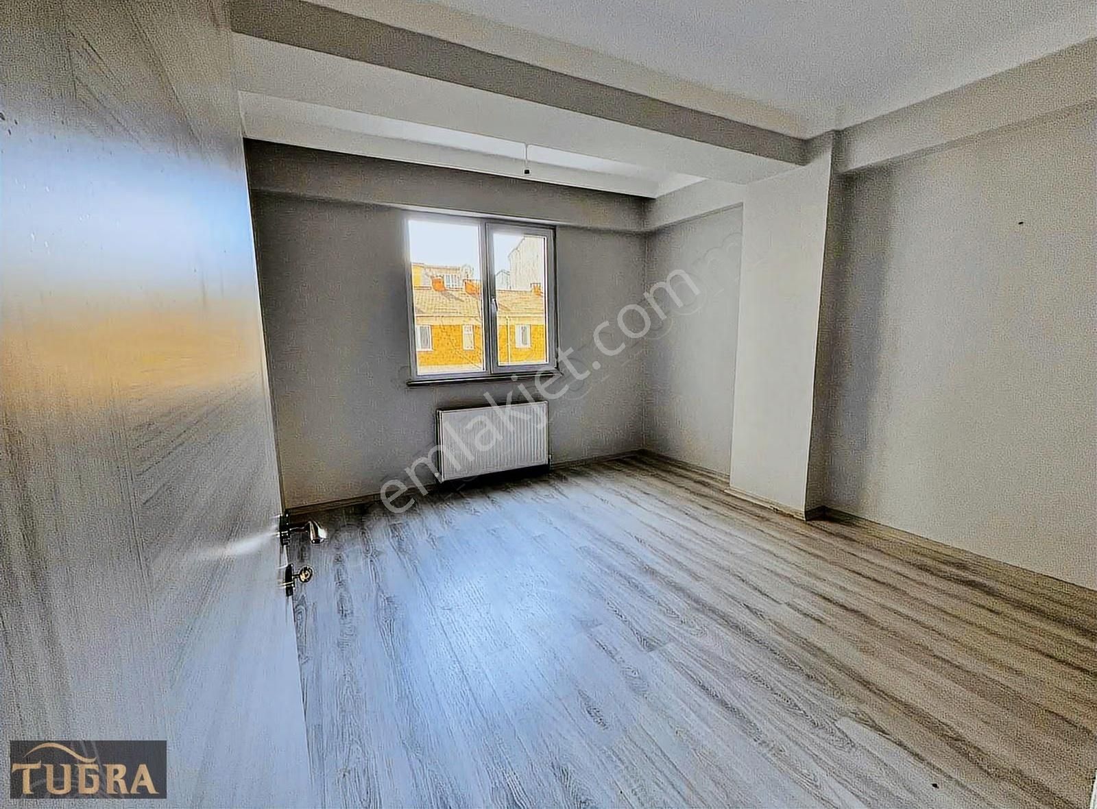 Tuğradan Reşadiye'de Geniş 2+1 4 Yıllık İskanlı Satılık Daire - Görsel 17