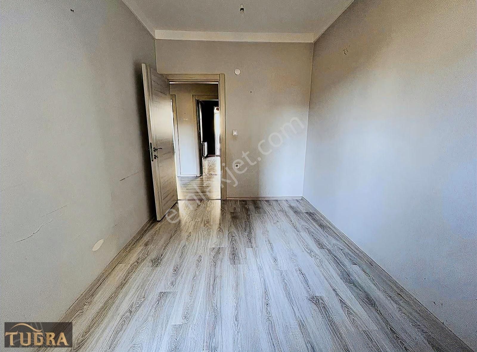 Tuğradan Reşadiye'de Geniş 2+1 4 Yıllık İskanlı Satılık Daire - Görsel 21