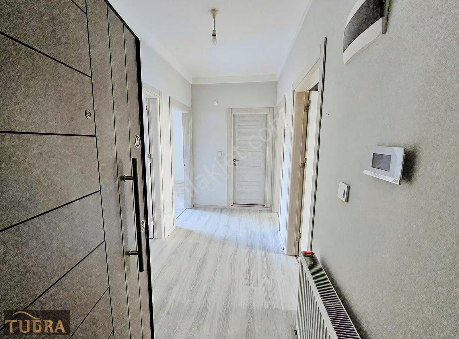 Tuğradan Reşadiye'de Geniş 2+1 4 Yıllık İskanlı Satılık Daire - Görsel 9