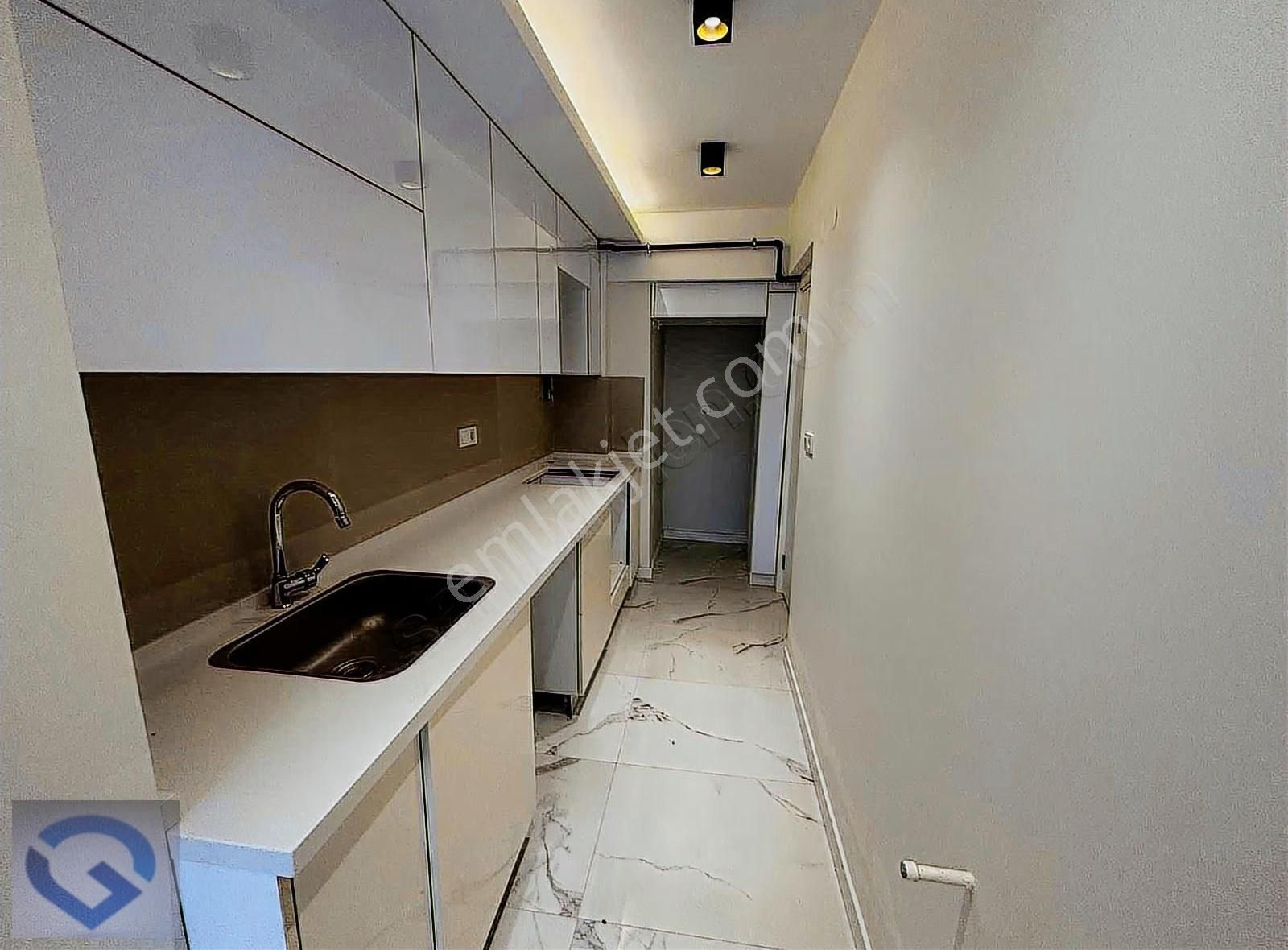 Bahariye'de Bahçeli, Full Tadilatlı 3+1 Satılık Daire - Görsel 23