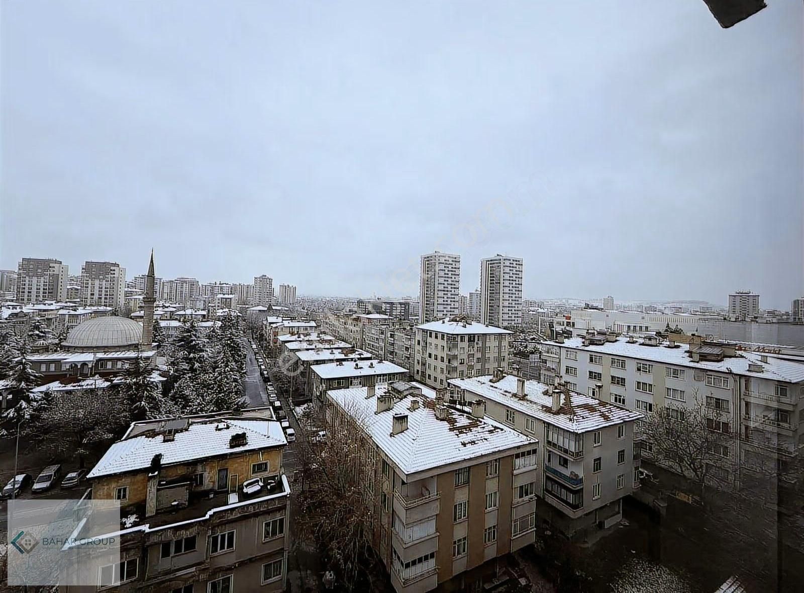 Mükemmel Lokasyonlu Sivas Caddesi Üzeri Geniş 3+1 Kiralık Daire - Görsel 24