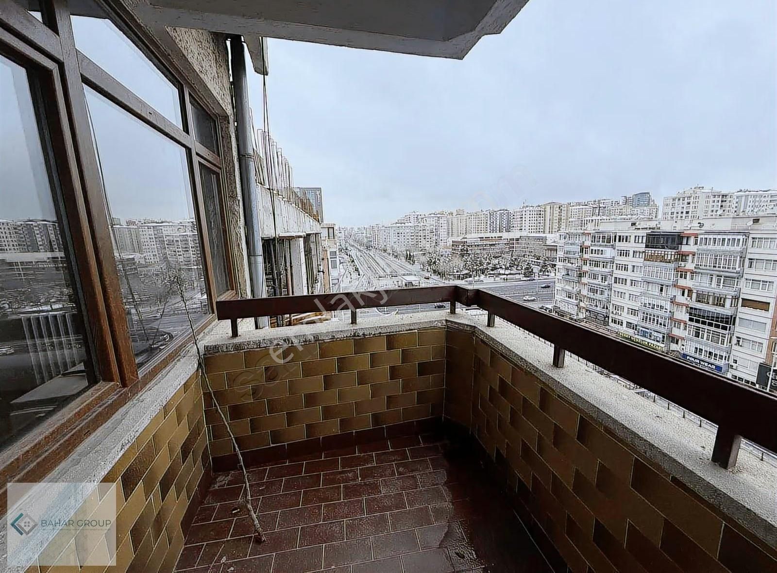 Mükemmel Lokasyonlu Sivas Caddesi Üzeri Geniş 3+1 Kiralık Daire - Görsel 8