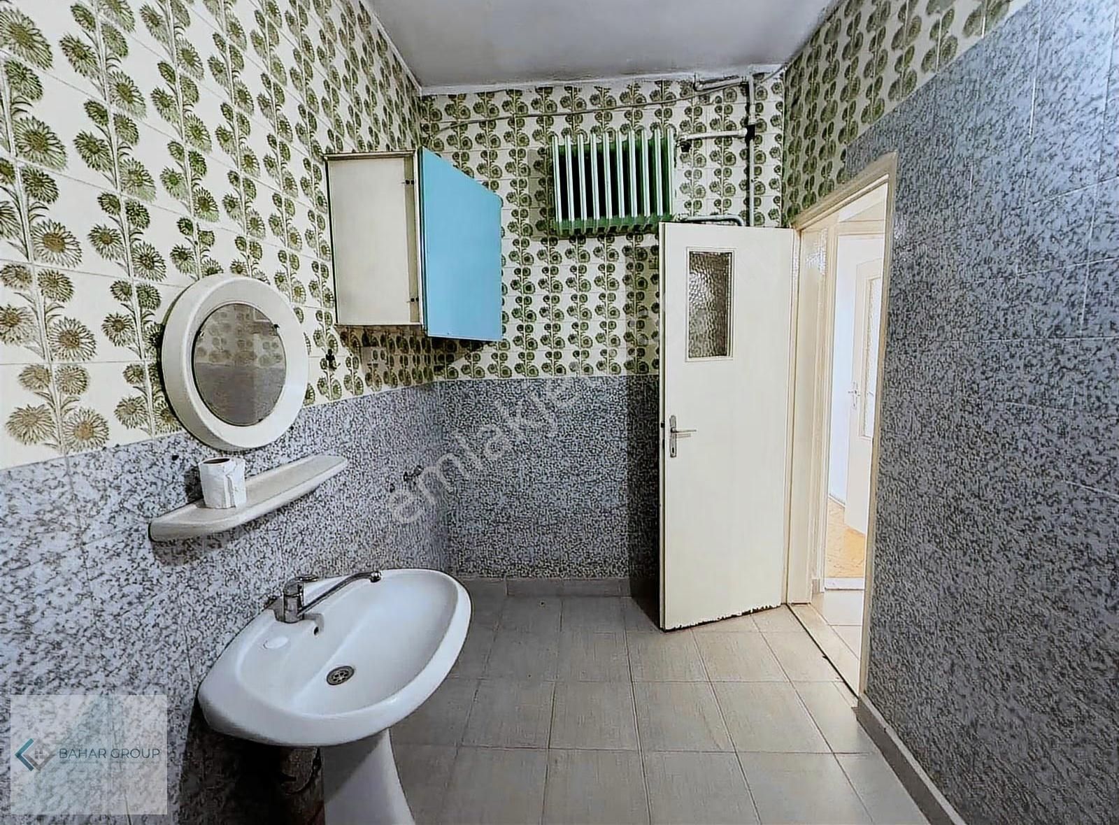 Mükemmel Lokasyonlu Sivas Caddesi Üzeri Geniş 3+1 Kiralık Daire - Görsel 20