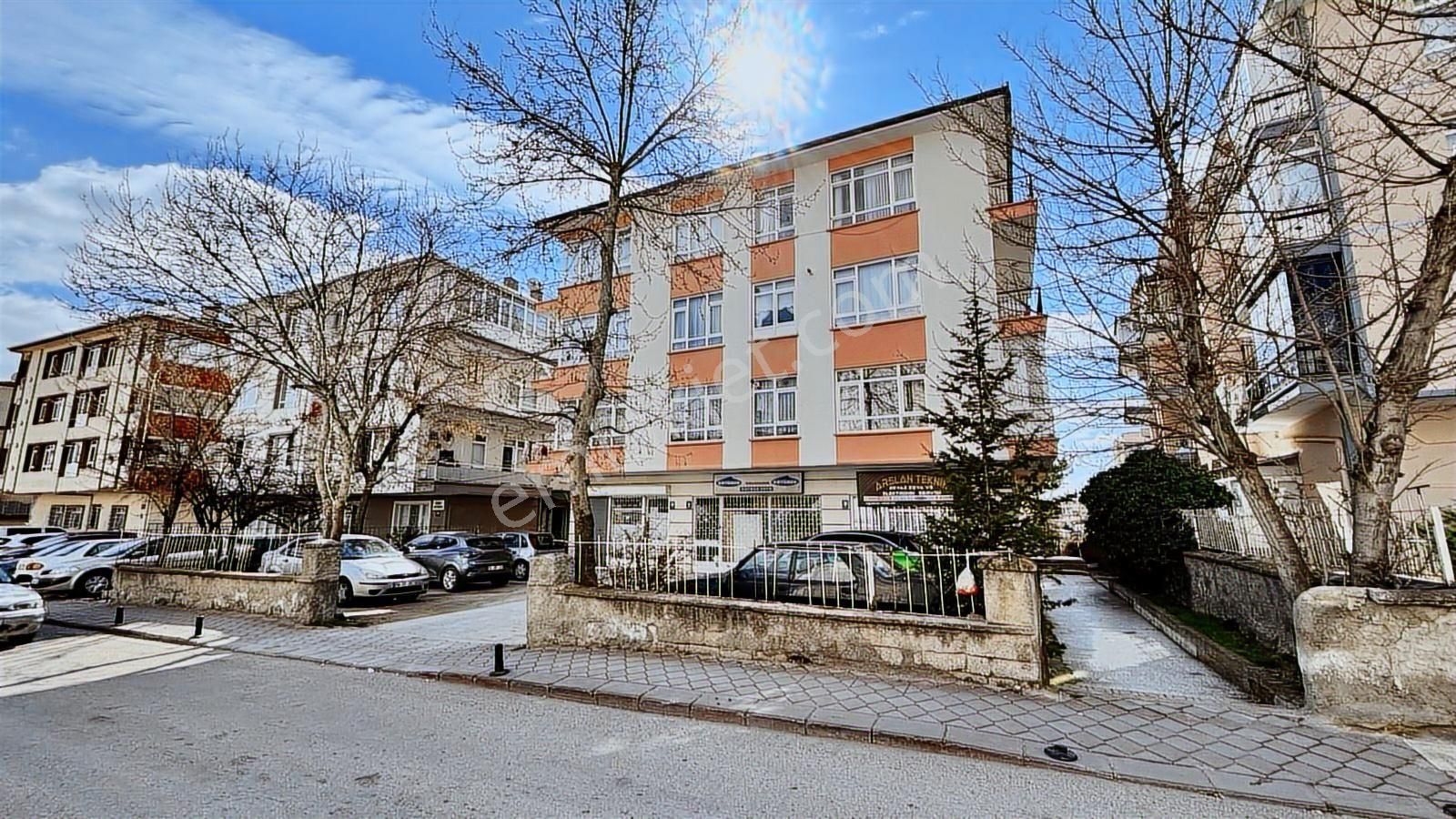 Keçiören İn En Gözde Mahallesi Yakacık Sedefçiler Sokakda 2+1 - Görsel 9