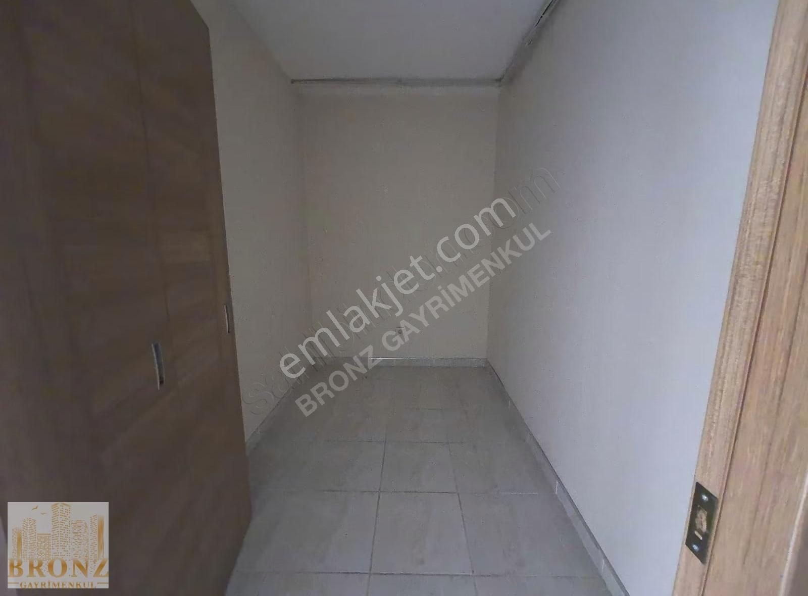 Çarşı Metro Karşısı Eşyalı Kiralık 150m2 Ofis , Asansörlü,4.kat - Görsel 27