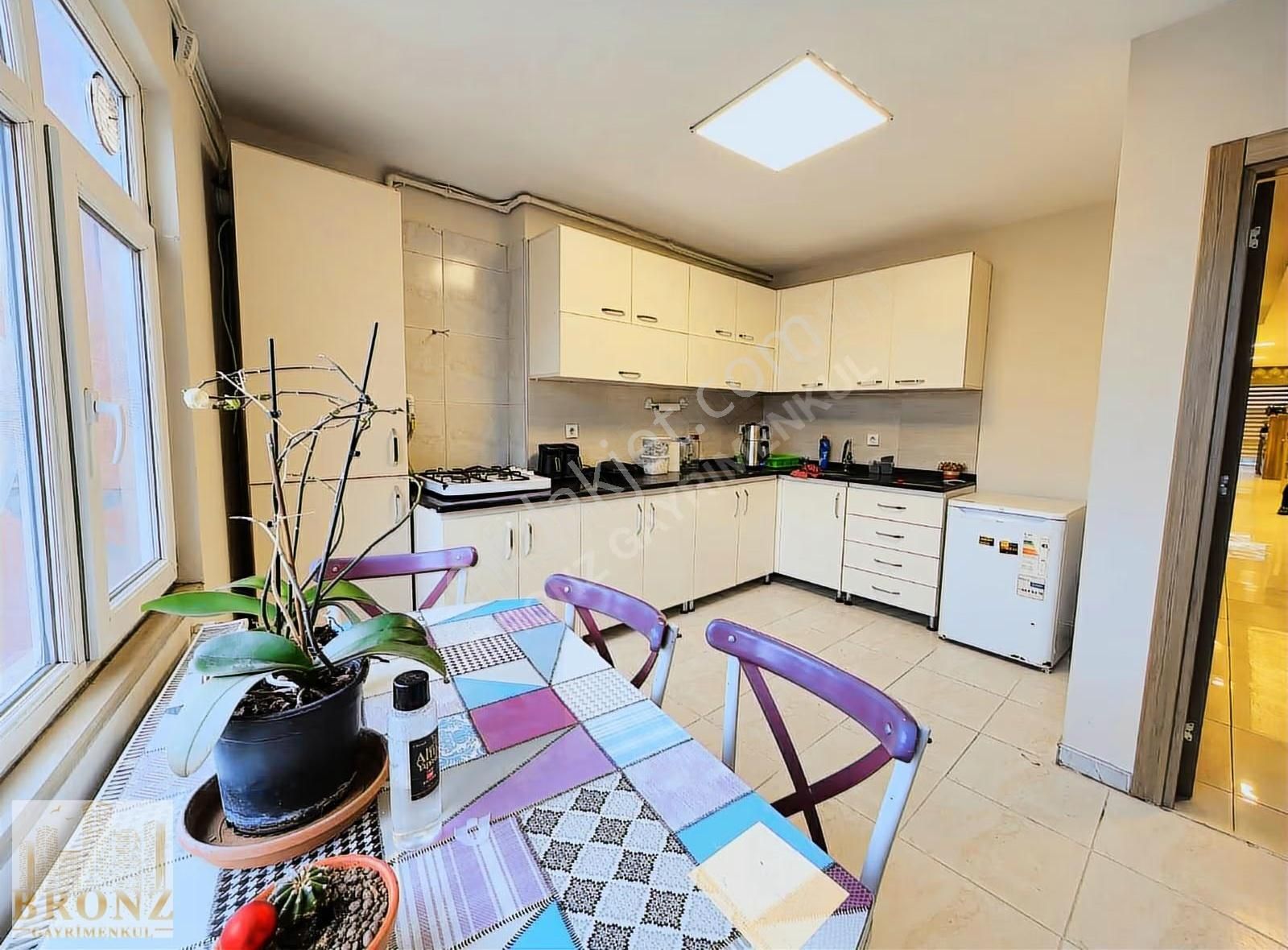 Çarşı Metro Karşısı Eşyalı Kiralık 150m2 Ofis , Asansörlü,4.kat - Görsel 30