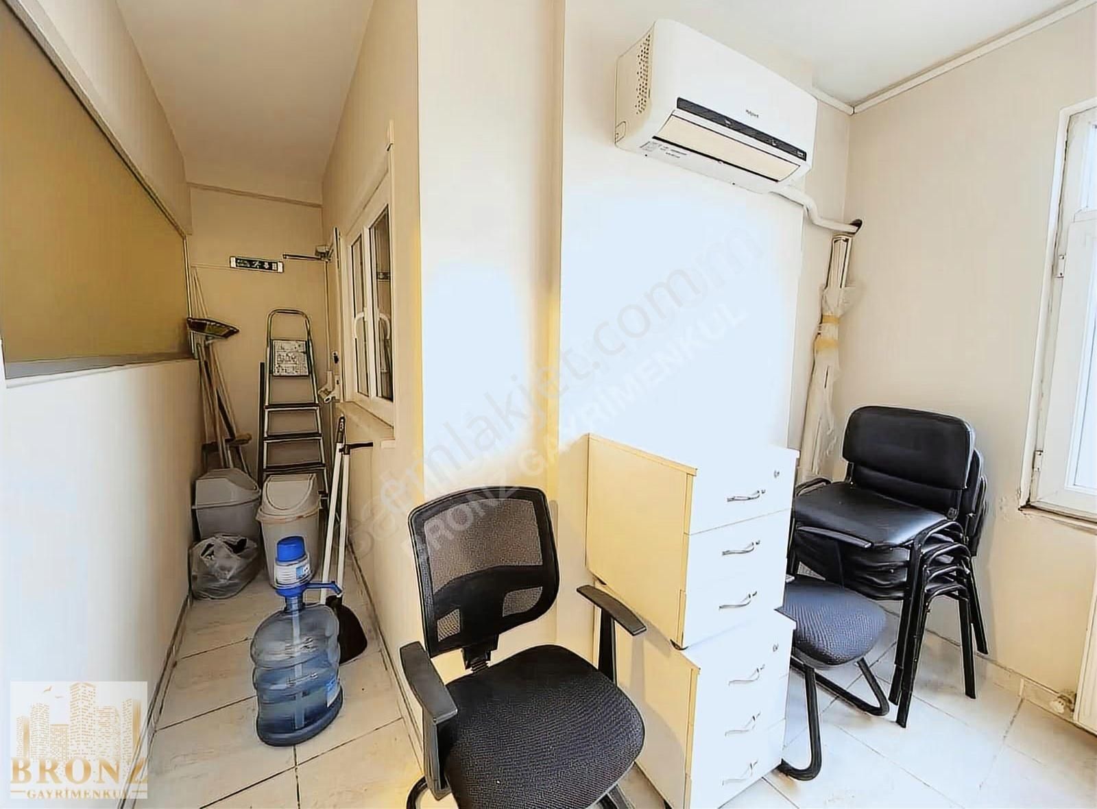 Çarşı Metro Karşısı Eşyalı Kiralık 150m2 Ofis , Asansörlü,4.kat - Görsel 9