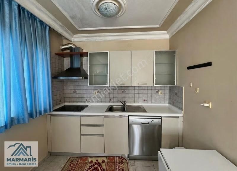 Sitelerde Havuzlu Sitede, Manzaralı 2+1 Daire | Sahile 500 M - Görsel 3