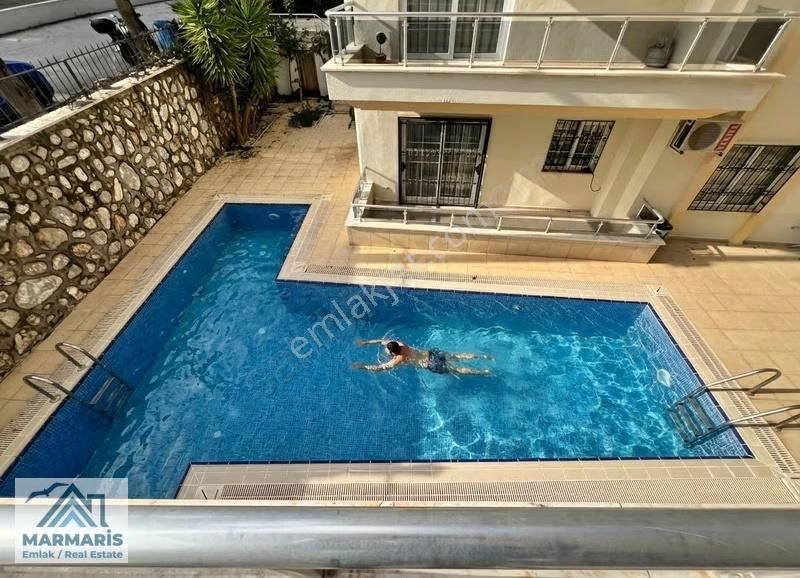 Sitelerde Havuzlu Sitede, Manzaralı 2+1 Daire | Sahile 500 M