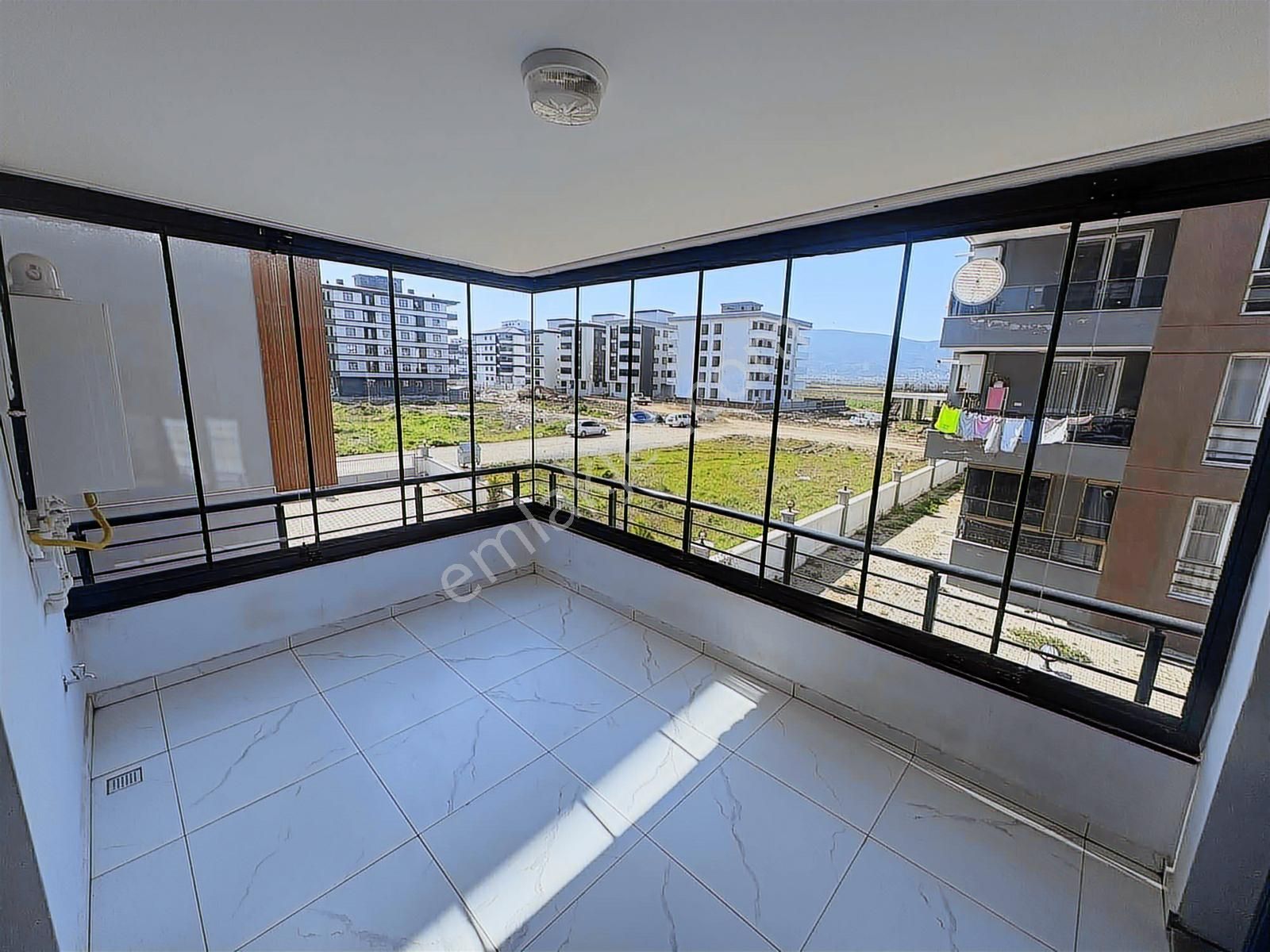 Ara Kat Yerden Isıtmalı K.mutfak Bahçe Nizam Kiralık 2+1 Daire - Görsel 24