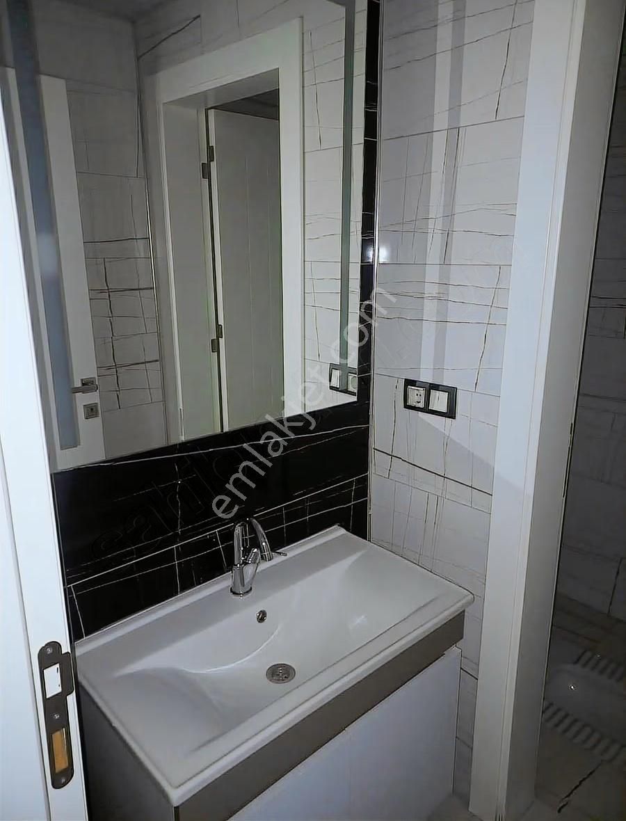 Real E Yürüme Mesafesinde Kiralık Lüks 3+1 Daire (135m² Net) - Görsel 2