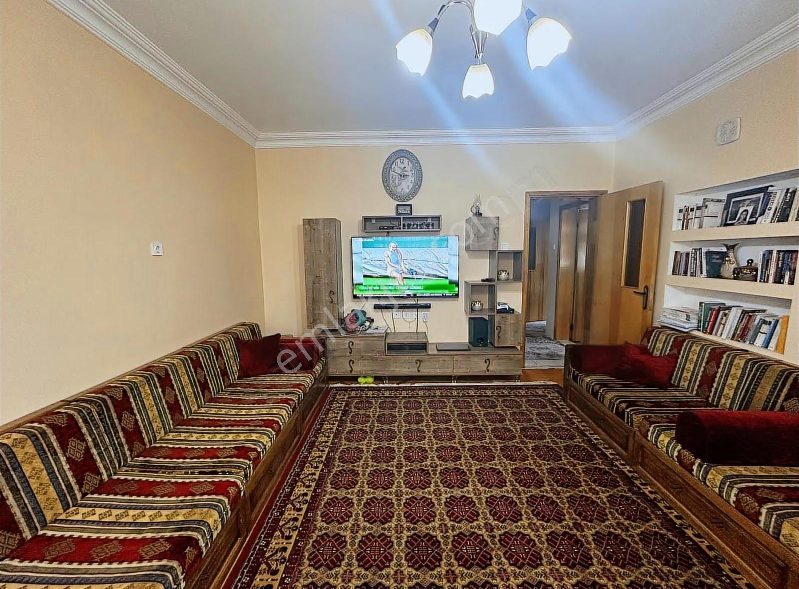 Erenköy De Satılık 7+1 Tribleks Villa 190 Net Bahçeli Otoparklı - Görsel 26