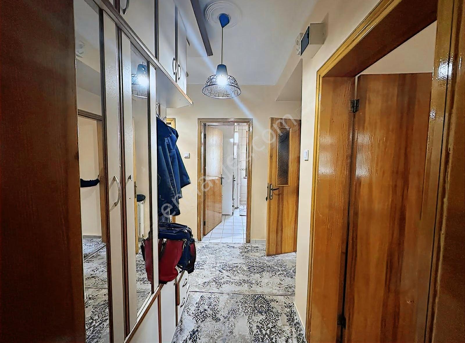 Erenköy De Satılık 7+1 Tribleks Villa 190 Net Bahçeli Otoparklı - Görsel 20