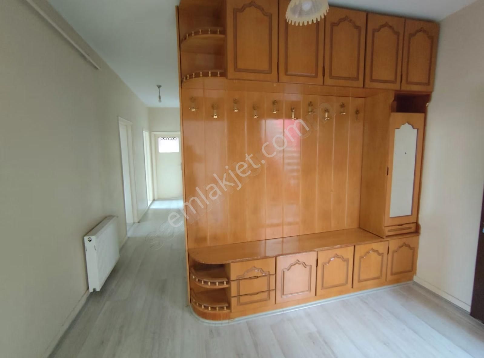 Malazgirt'te Yalıtımlı, 2. Kat 3+1 Satılık Daire - Görsel 6