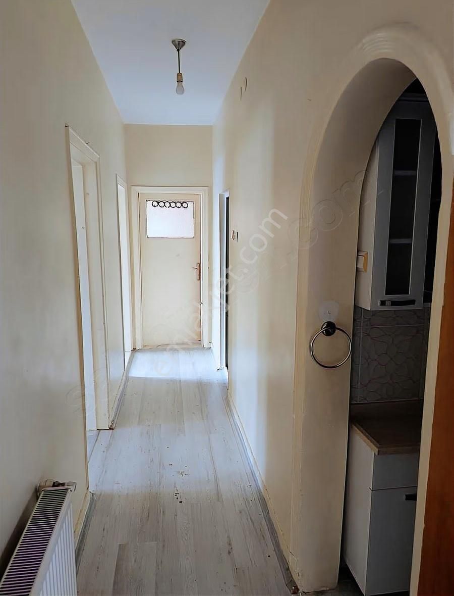 Malazgirt'te Yalıtımlı, 2. Kat 3+1 Satılık Daire - Görsel 13