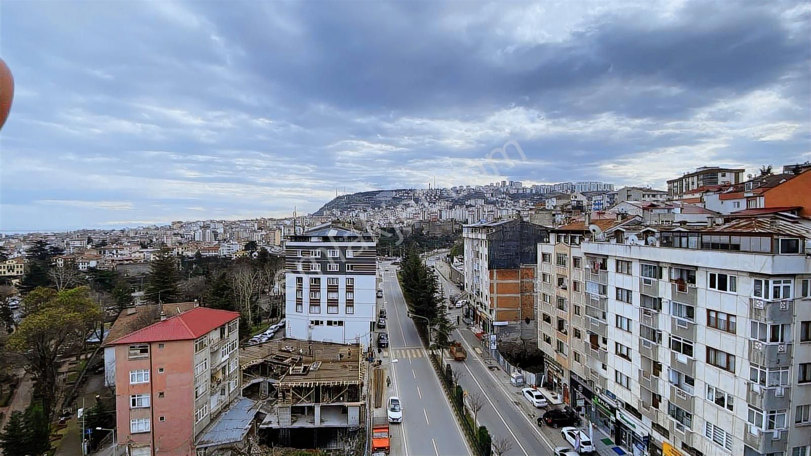 Altın Emlaktan Full Eşyalı Deniz Manzaralı 2+1 Kiralık Daire - Görsel 19