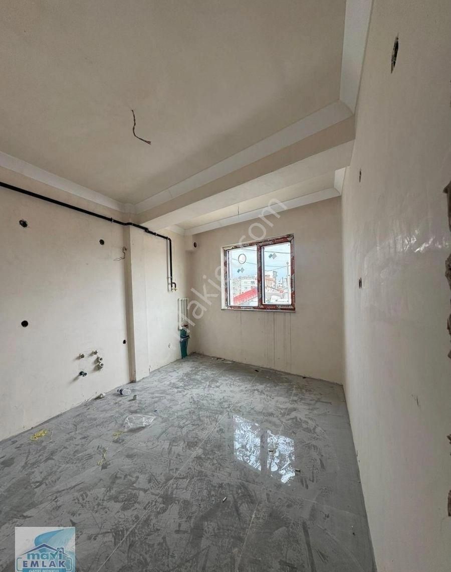 Bandırma Mavi Emlaktan Ayyıldız Mahallesinde 2+1 Satılık Daire