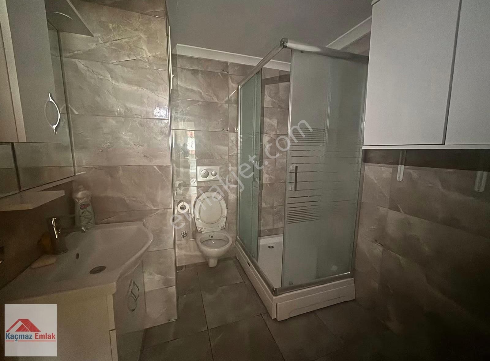 Sancaktepe Fatih Mah. Oldukça Geniş Kullanışlı Satılık 3+1 Daire - Görsel 3