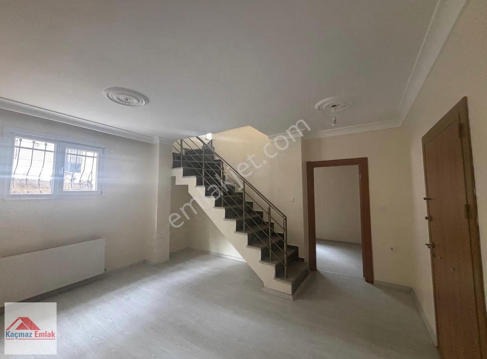 Sancaktepe Fatih Mah. Oldukça Geniş Kullanışlı Satılık 3+1 Daire - Görsel 2