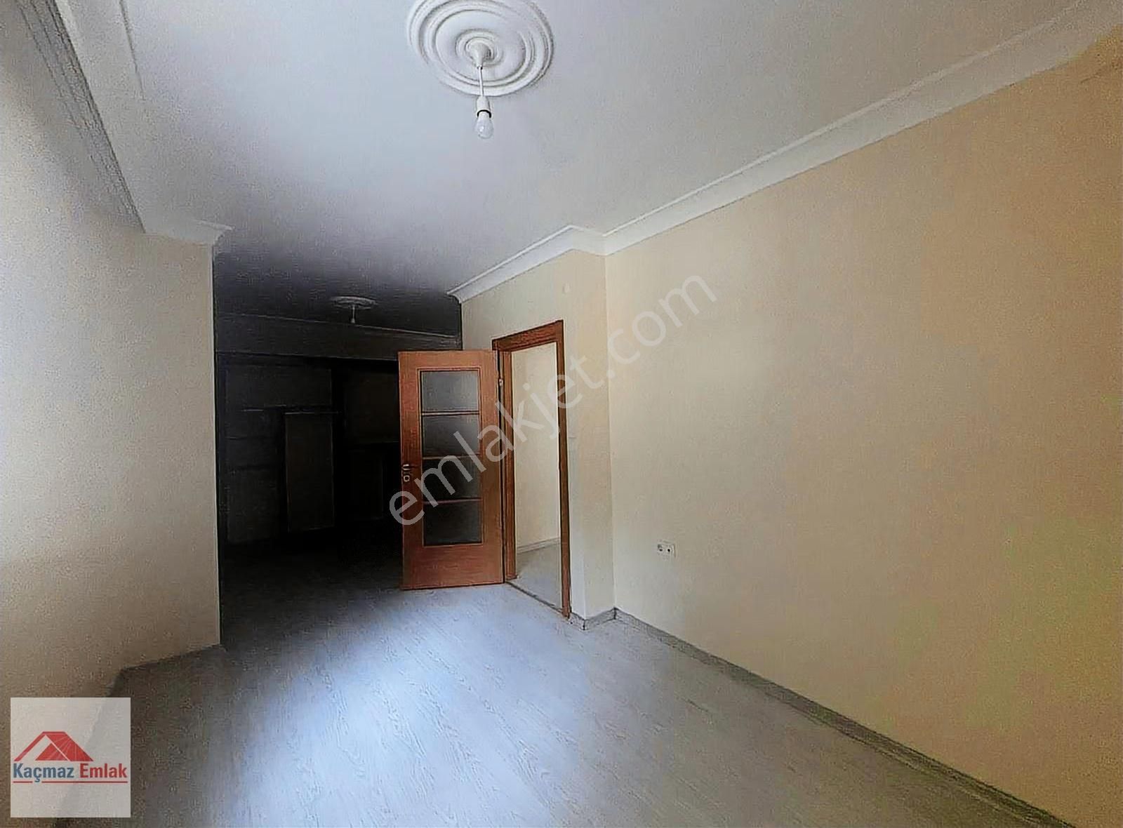 Sancaktepe Fatih Mah. Oldukça Geniş Kullanışlı Satılık 3+1 Daire - Görsel 8