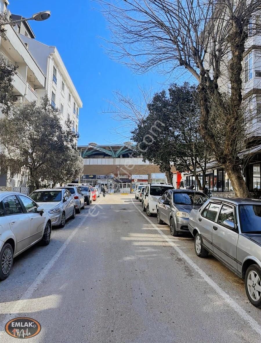 Kapalı Pazar Yerinin Karşısında Eşyalı Kiralık Daire - Görsel 15