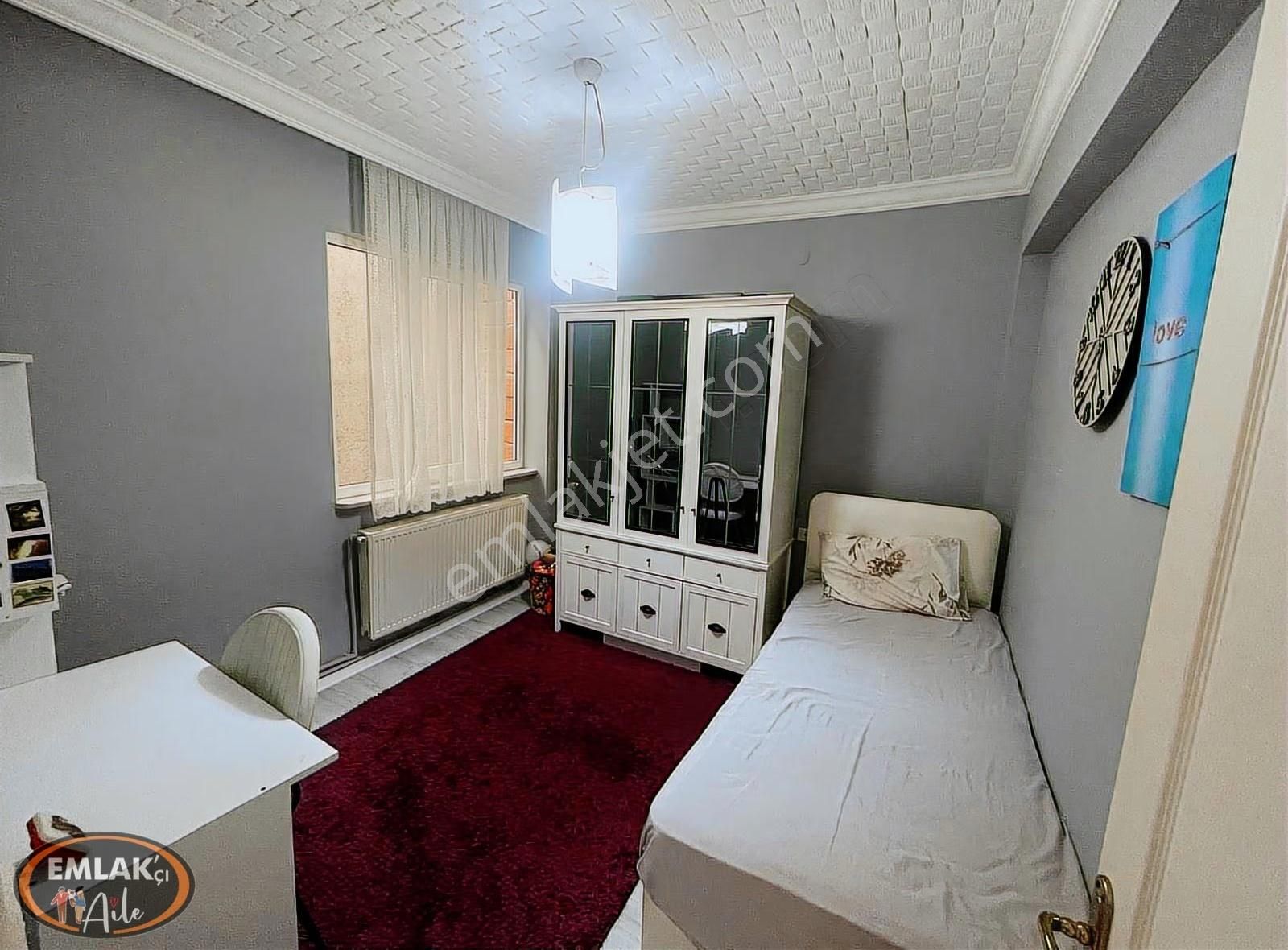 Kapalı Pazar Yerinin Karşısında Eşyalı Kiralık Daire - Görsel 23