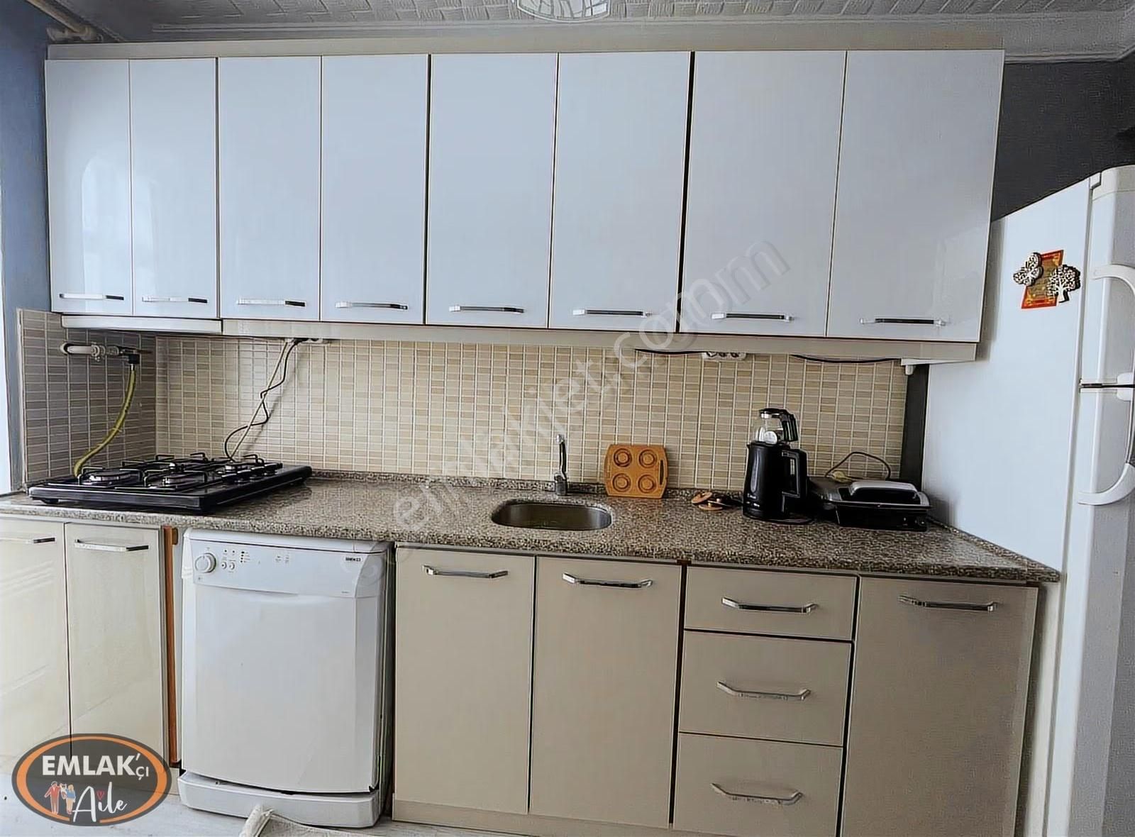 Kapalı Pazar Yerinin Karşısında Eşyalı Kiralık Daire - Görsel 35