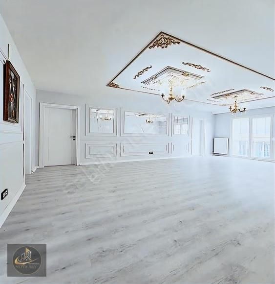 Esenyurtta Havuzlu Aile Sitesi İçinde 3+1 Satılık Ara Kat Daire - Görsel 14