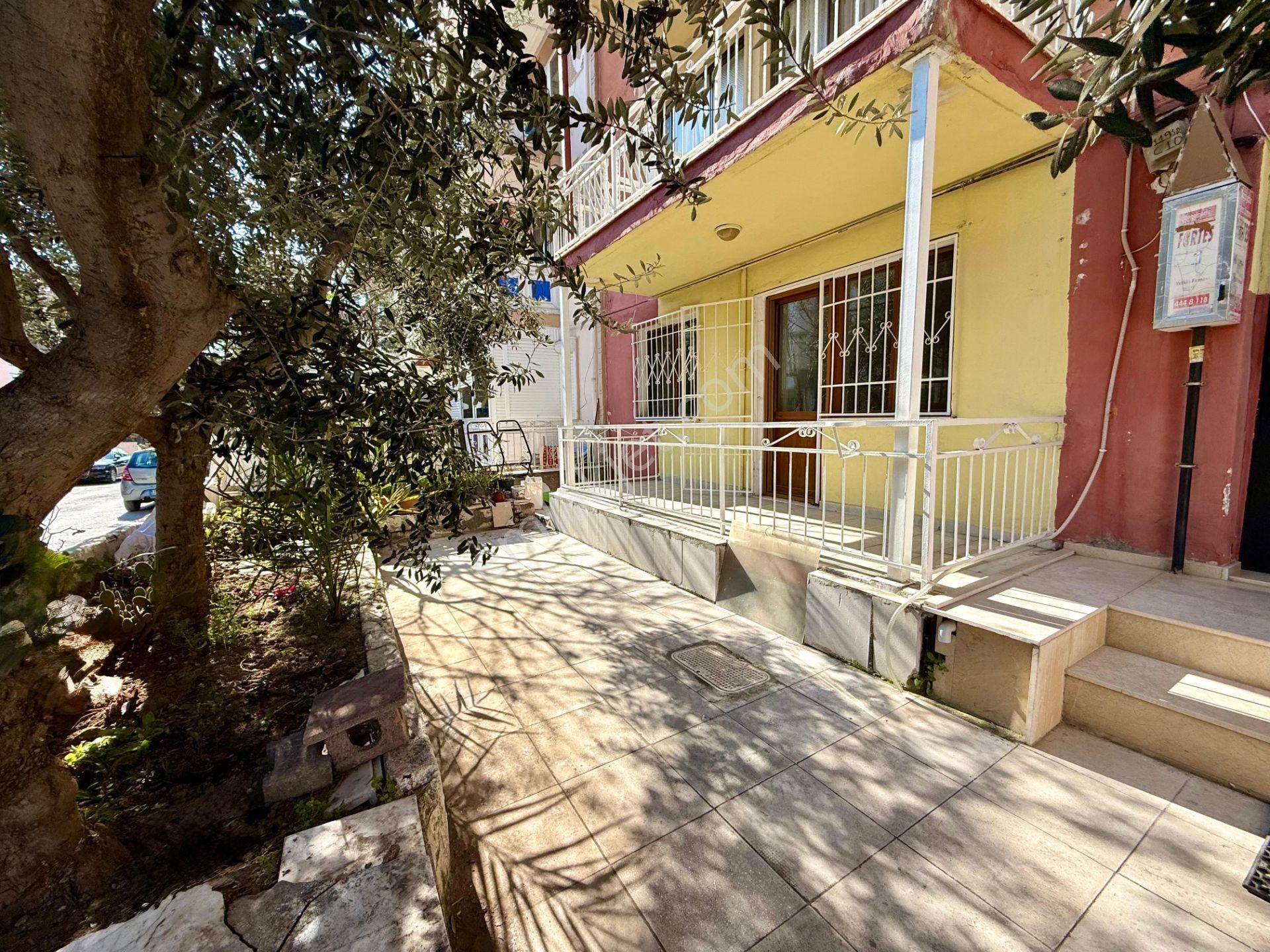 Bayraklı Osmangazi Mahallesinde Satılık 3+1 Satılık Daire