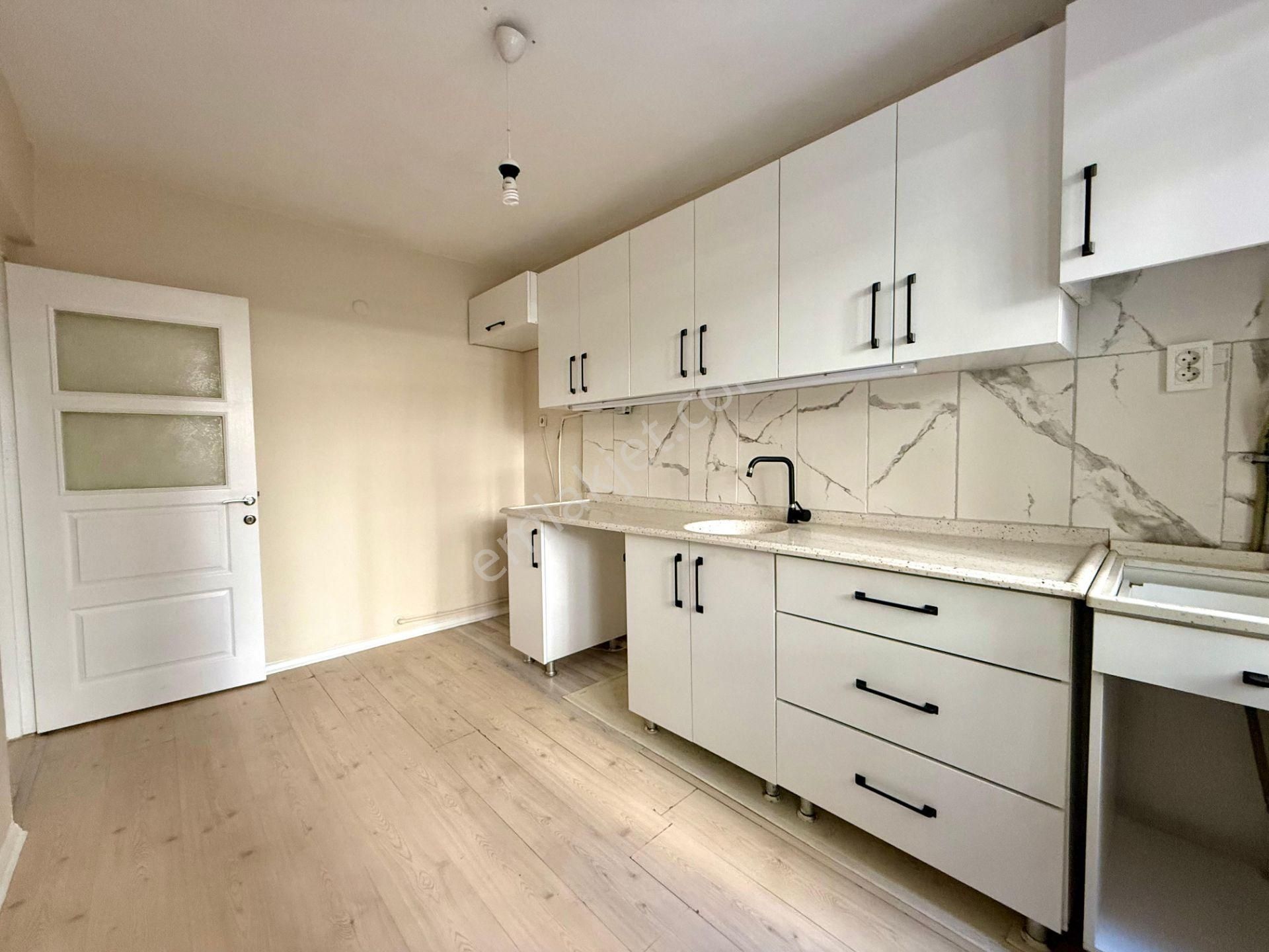 Bayraklı Osmangazi Mahallesinde Satılık 3+1 Satılık Daire - Görsel 10