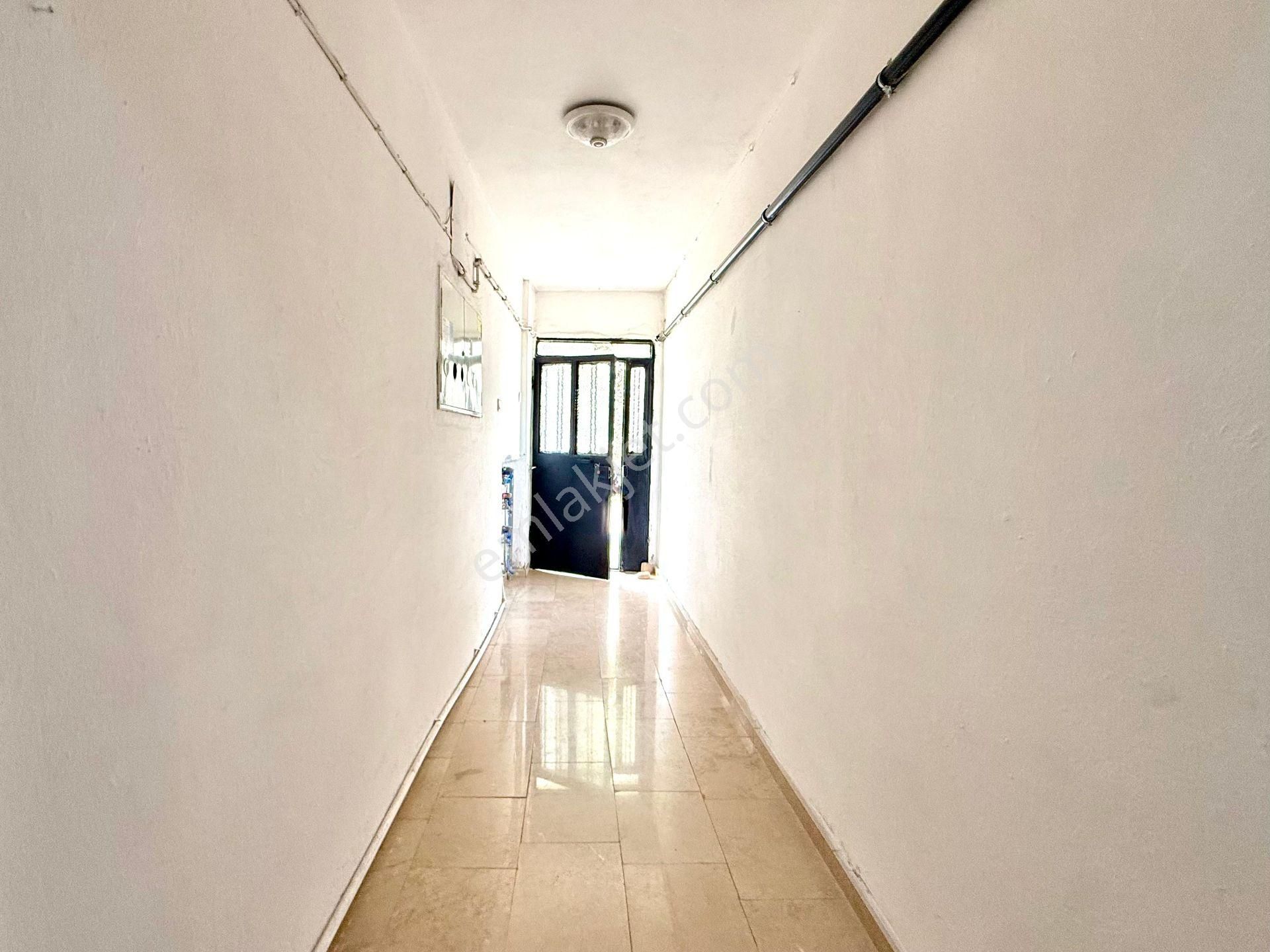 Bayraklı Osmangazi Mahallesinde Satılık 3+1 Satılık Daire - Görsel 23