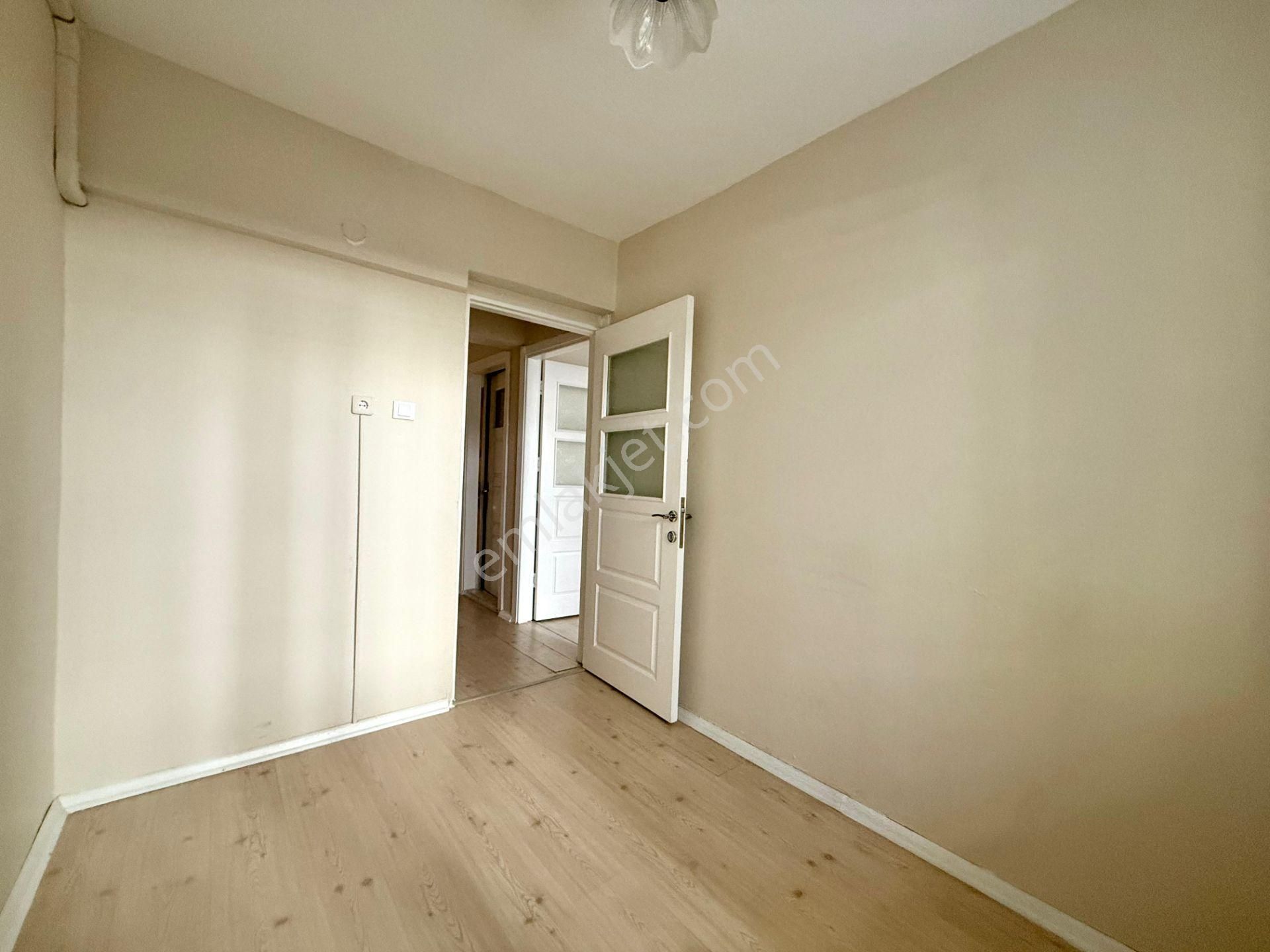 Bayraklı Osmangazi Mahallesinde Satılık 3+1 Satılık Daire - Görsel 15