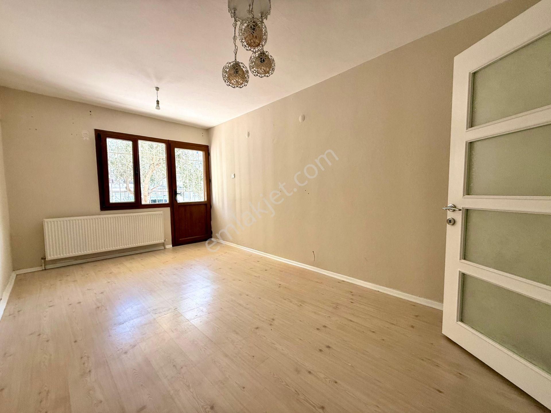 Bayraklı Osmangazi Mahallesinde Satılık 3+1 Satılık Daire - Görsel 2