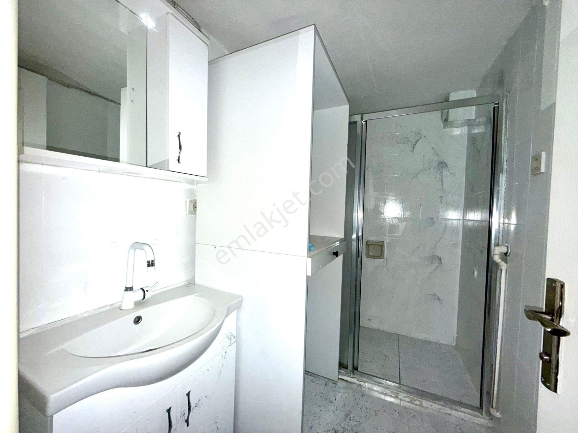 Bayraklı Osmangazi Mahallesinde Satılık 3+1 Satılık Daire - Görsel 19