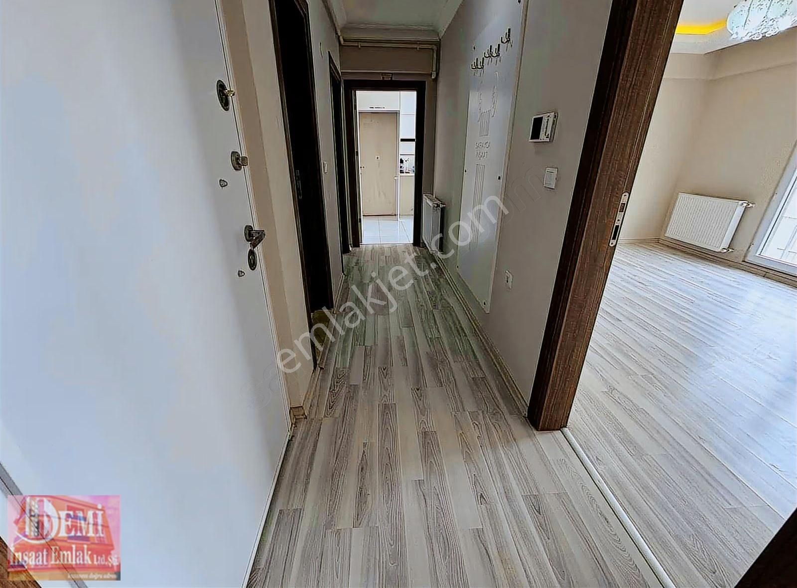 Ana Caddede Asansörlü Arakat 2+1 Cadde Manzaralı Daire - Görsel 17