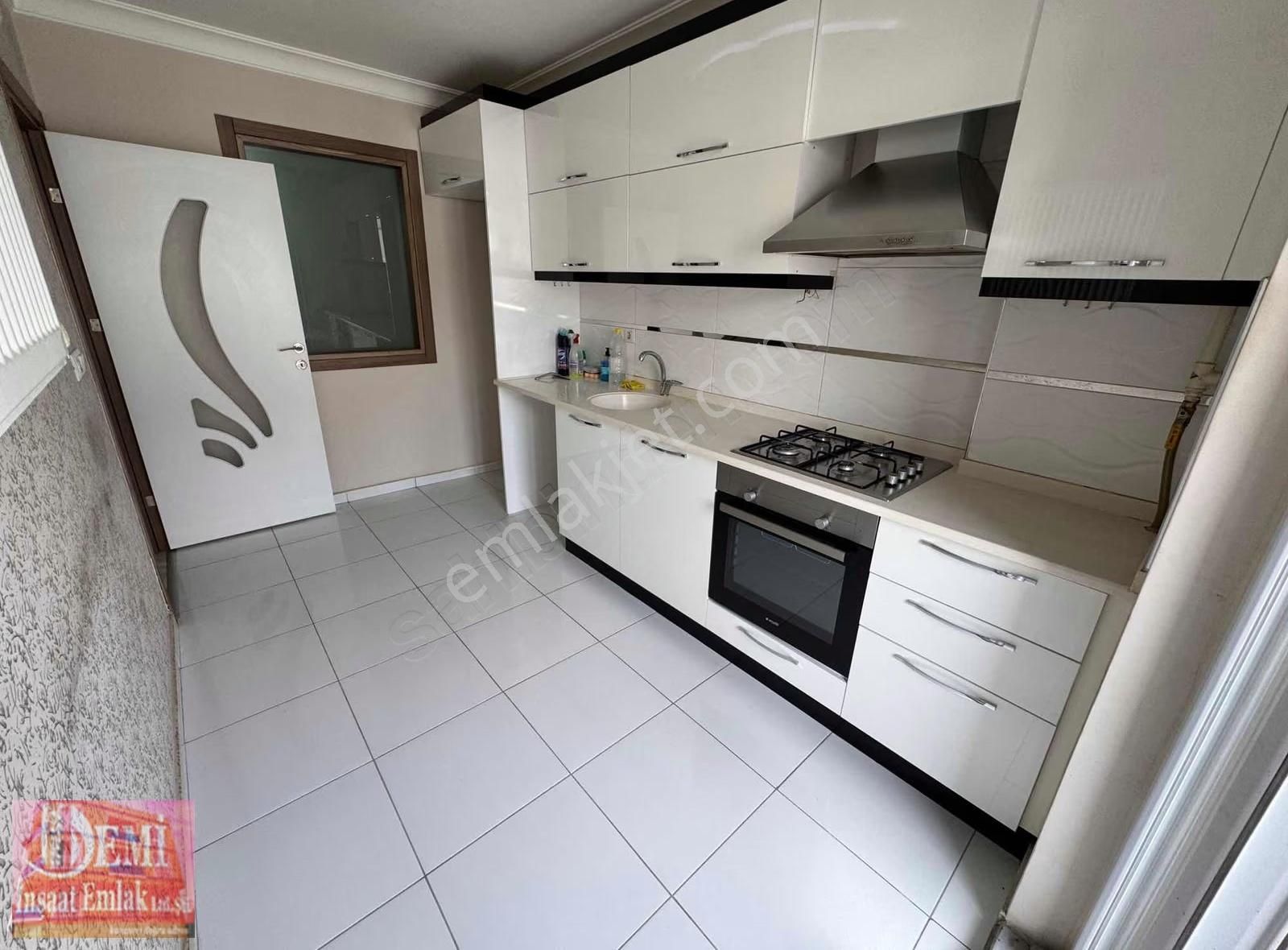 Ana Caddede Asansörlü Arakat 2+1 Cadde Manzaralı Daire - Görsel 20